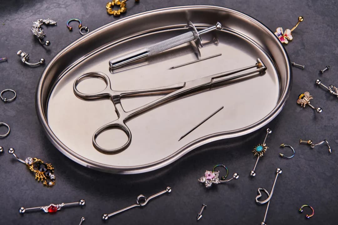 Co to jest piercing intymny? Ryzyka i rodzaje, które musisz znać