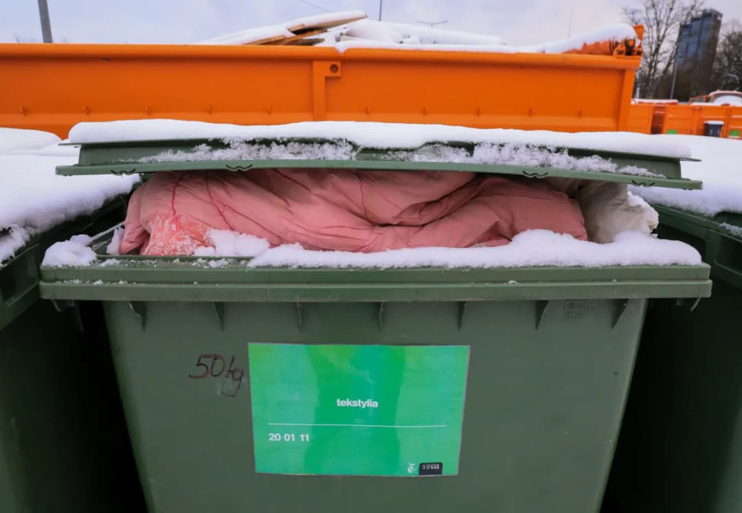 Gdzie wyrzucić ubrania? Sprawdź, jak uniknąć kar za niewłaściwe odpady